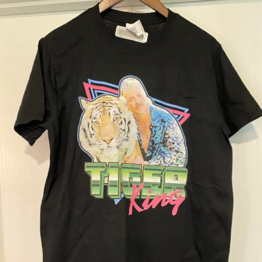 UNISEX TIGER KING T SHIRT!!